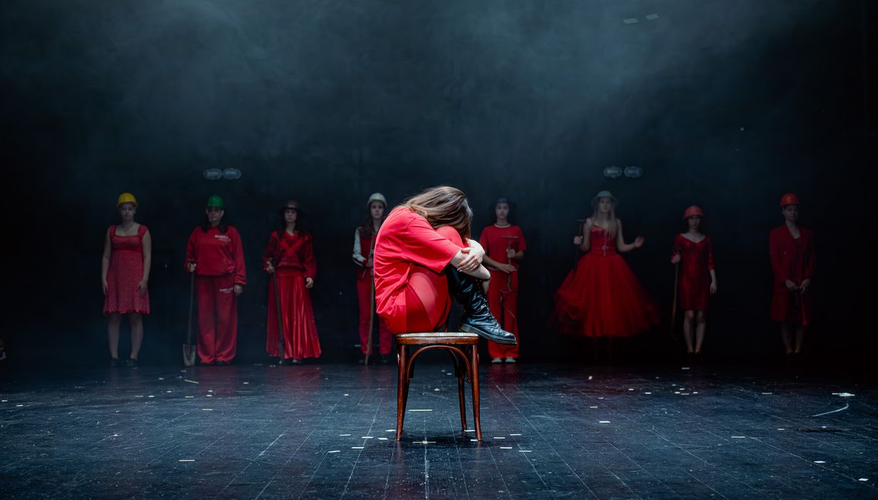  &copy;Asiana Jurca Avci