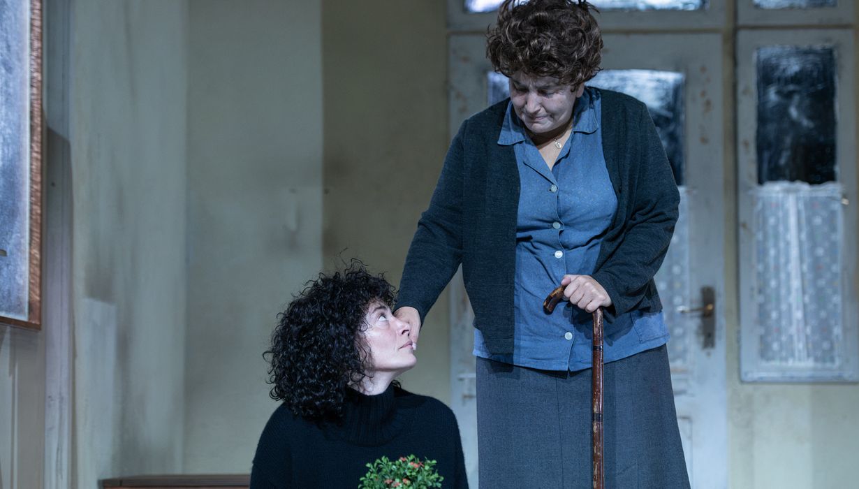Medea Novak, Marjuta Slamič &copy;SNG Nova Gorica/Peter Uhan